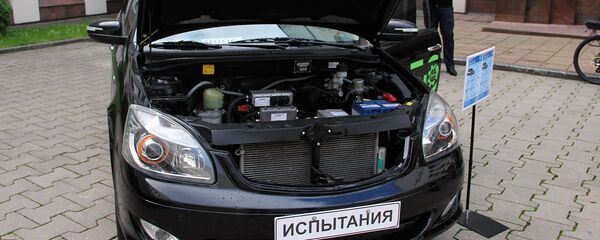 У белорусского экспериментального электромобиля пробег после зарядки 80 километров У белорусского экспериментального электромобиля пробег после зарядки 80 километров - Sputnik Беларусь