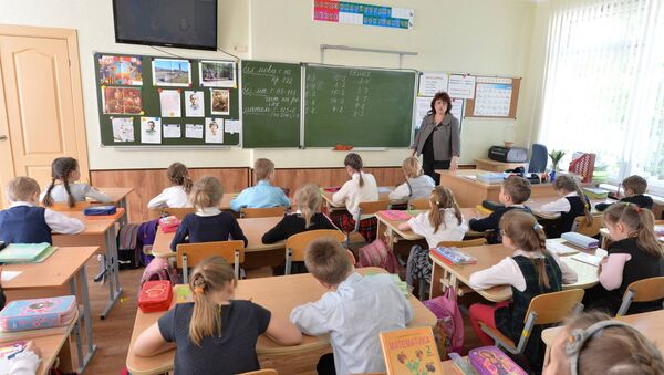 Урок в гимназии, архивное фото - Sputnik Беларусь