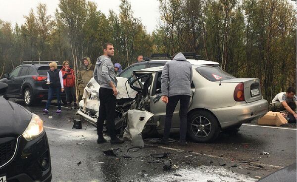 Водитель легковушки в результате аварии погиб Водитель легковушки в результате аварии погиб - Sputnik Беларусь