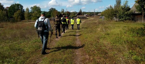 Поисковые мероприятия в Беловежской пуще проводят волонтеры ПСО Ангел - Sputnik Беларусь