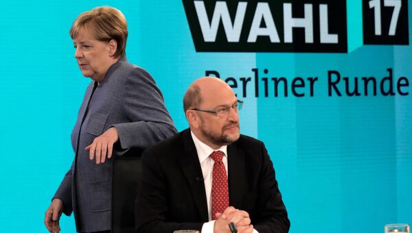 Канцлер Германии Ангела Меркель и лидер СДПГ Мартин Шульц - Sputnik Беларусь