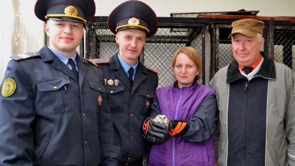 Гродненскіе міліцыянеры выратавалі рэдкую птушку - Sputnik Беларусь
