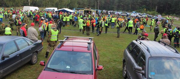Поиск пропавшего в беловежской пуще Максима Мархалюка - Sputnik Беларусь