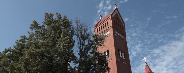 Нам не мешает: минчане о запрете Красному костелу звонить в колокола - Sputnik Беларусь