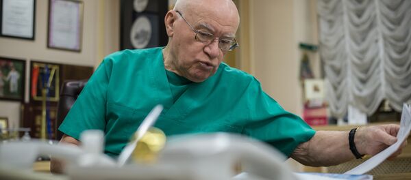 Кардиохирург Лео Бокерия удостоен награды Орден Александра Невского - Sputnik Беларусь