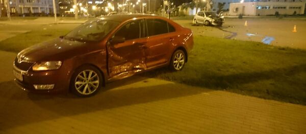 Последствия ДТП в Минске Последствия ДТП в Минске - Sputnik Беларусь