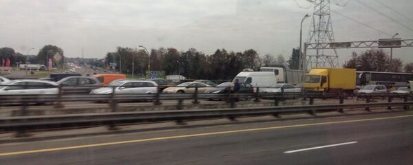 Движение на МКАД затруднено из-за аварии - Sputnik Беларусь