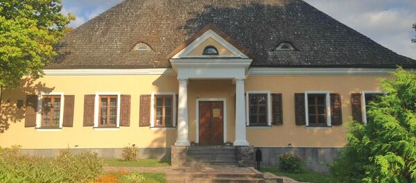 Дом-музей Адама Міцкевіча ў Наваградку Дом-музей Адама Міцкевіча ў Наваградку - Sputnik Беларусь