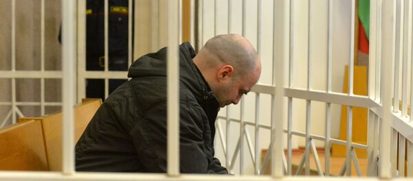 Во время показаний матери обвиняемый плакал Во время показаний матери обвиняемый плакал - Sputnik Беларусь