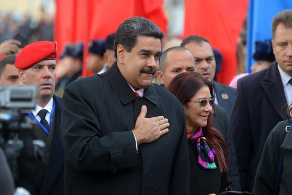 Президент Венесуэлы Николас Мадуро с супругой Силией Флорес - Sputnik Беларусь