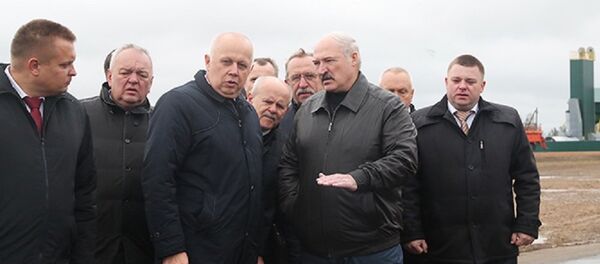 Рабочая поездка президента Беларуси в Слуцкий район Минской области - Sputnik Беларусь