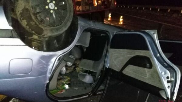 Нетрезвый водитель был заблокирован в перевернувшемся автомобиле в полоцком районе - Sputnik Беларусь