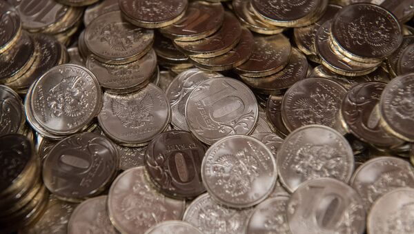 Десятирублевые монеты, архивное фото - Sputnik Беларусь