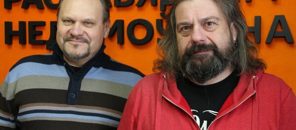 Ведущие радио Sputnik Беларусь Вячеслав Шарапов и Александр Кривошеев - Sputnik Беларусь