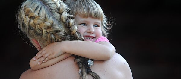Мама с дочкой - Sputnik Беларусь