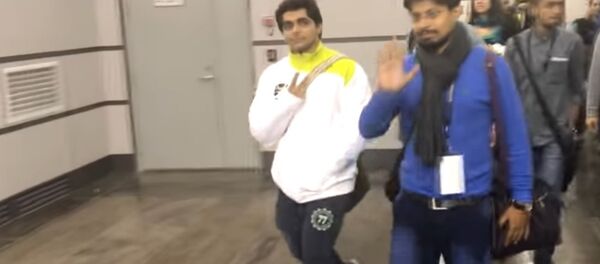 Видеодневник Sputnik с фестиваля молодежи в Сочи: прибытие на ВФМС Видеодневник Sputnik с фестиваля молодежи в Сочи: прибытие на ВФМС - Sputnik Беларусь