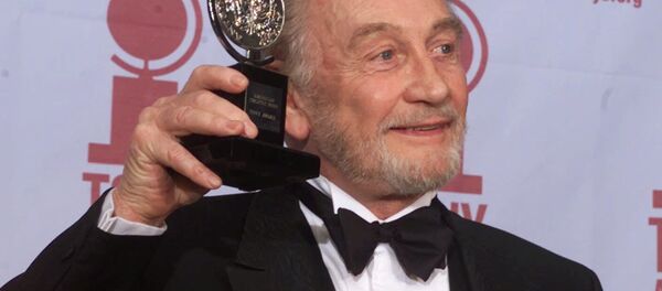 Британский актер Рой Дотрис, архивное фото - Sputnik Беларусь