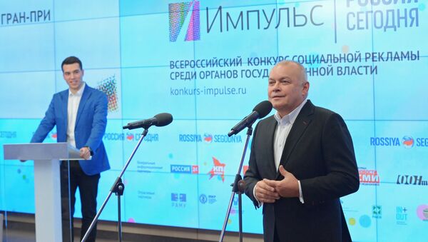 Генеральный директор МИА Россия Сегодня Дмитрий Киселев (справа) - Sputnik Беларусь