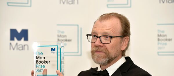 Букераўскую прэмію ў 2017 годзе атрымаў амерыканскі пісьменнік Джордж Сондерс Букераўскую прэмію ў 2017 годзе атрымаў амерыканскі пісьменнік Джордж Сондерс - Sputnik Беларусь