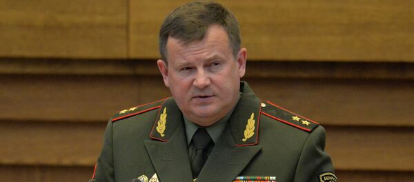 Министр обороны Беларуси Андрей Равков в парламенте - Sputnik Беларусь