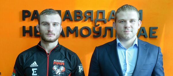 Директор Белорусской федерации панкратиона и боевых искусств Андрей Макаренко и чемпион мира по панкратиону Михаил Одинцов - Sputnik Беларусь