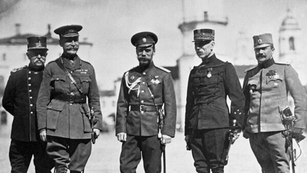 Ставка Верховного главнокомандующего: российский император Николай II (третий справа) 8 сентября 1916 в Могилеве - Sputnik Беларусь