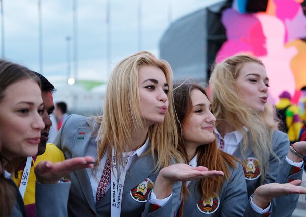 XIX Всемирный фестиваль молодежи и студентов. День первый - Sputnik Беларусь