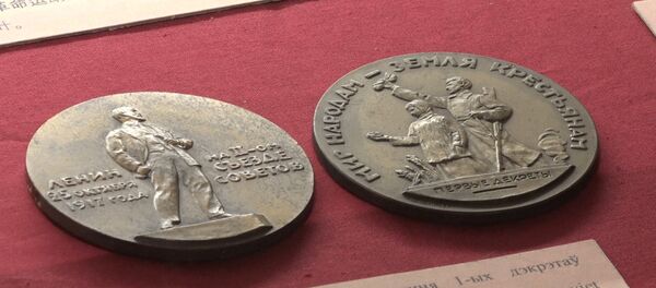 У Мінску аднавілі рэвалюцыйную абстаноўку 1917 года У Мінску аднавілі рэвалюцыйную абстаноўку 1917 года - Sputnik Беларусь