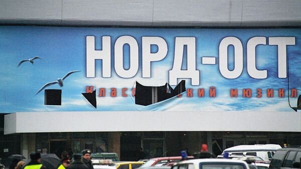 Здании театрального центра на Дубровке, захваченное террористами - Sputnik Беларусь