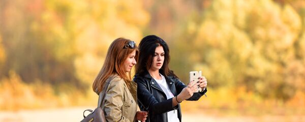 Октябрь, архивное фото - Sputnik Беларусь