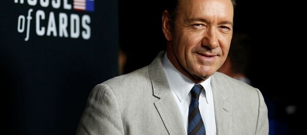 Актер Кевис Спейси позирует на премьере телесериала Карточный домик - Sputnik Беларусь