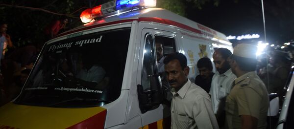 Машины скорой помощи и полиции в Индии, архивное фото - Sputnik Беларусь
