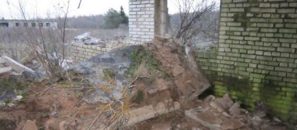 Плита неэксплуатируемого здания упала на мужчину в Климовичском районе Плита неэксплуатируемого здания упала на мужчину в Климовичском районе - Sputnik Беларусь