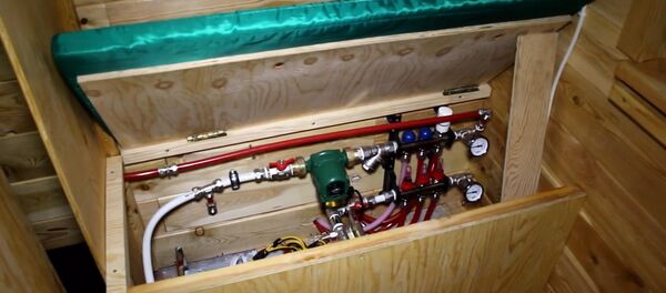 В Иркутске ферму для добычи биткоинов приспособили для отопления дома В Иркутске ферму для добычи биткоинов приспособили для отопления дома - Sputnik Беларусь