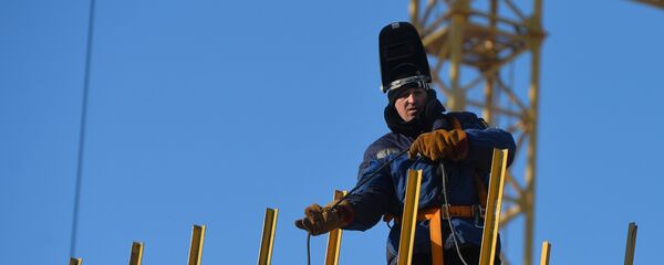 Рабочий на стройке - Sputnik Беларусь
