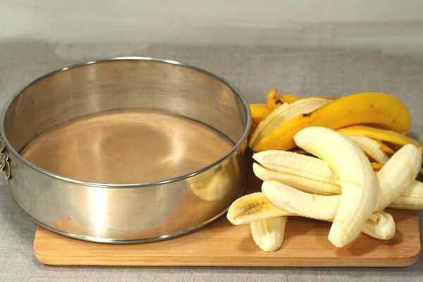 Перевернутый карамельный пирог с бананами - Sputnik Беларусь