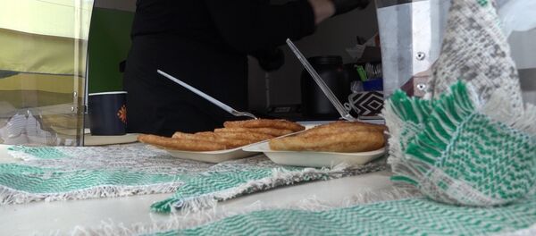 Чемпионат по поеданию драников в Минске, видео Чемпионат по поеданию драников в Минске, видео - Sputnik Беларусь