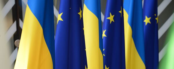 Флаги Украины и ЕС - Sputnik Беларусь