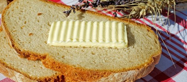 Бутерброд со сливочным маслом - Sputnik Беларусь