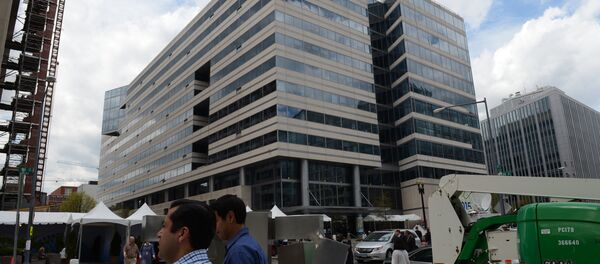 У здания Международного валютного фонда в Вашингтоне, архивное фото У здания Международного валютного фонда в Вашингтоне, архивное фото - Sputnik Беларусь