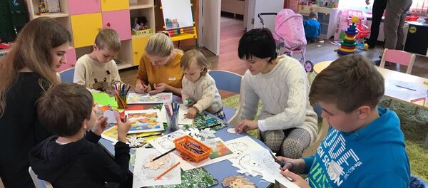 В группе занимаются дети разных возрастов, а с воспитанниками и между собой педагоги говорят только по-немецки В группе занимаются дети разных возрастов, а с воспитанниками и между собой педагоги говорят только по-немецки - Sputnik Беларусь