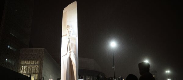 Памятник первому российскому президенту Б. Ельцину - Sputnik Беларусь