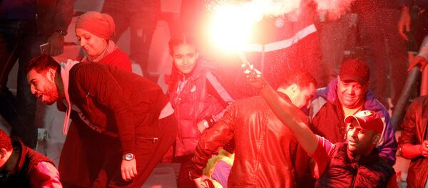 Фанаты сборной Марокко по футболу, празднуя выход на ЧМ, устроили беспорядки в Брюсселе - Sputnik Беларусь