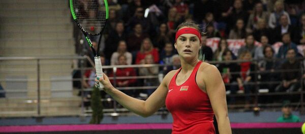 Белорусская теннисистка Арина Соболенко во время матча с Коко Вандевеге - Sputnik Беларусь