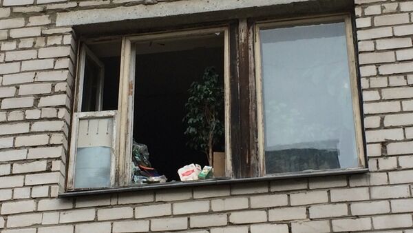 Окна квартиры в Бресте, где случился пожар - Sputnik Беларусь