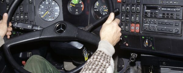 Рабочее место водителя автобуса, архивное фото - Sputnik Беларусь