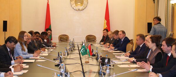 Пятое заседание совместной Белорусско-Пакистанской межправительственной комиссии по торгово-экономическому сотрудничеству Пятое заседание совместной Белорусско-Пакистанской межправительственной комиссии по торгово-экономическому сотрудничеству - Sputnik Беларусь