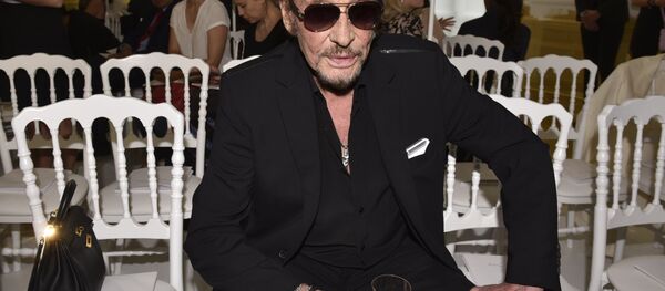 Французский рок-исполнитель, актер и композитор Джонни Холлидей - Sputnik Беларусь