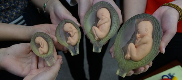 В рамках проекта Выбери жизнь студенты подробно рассказывают о беременности - Sputnik Беларусь