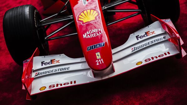 Гоночный болид Ferrari F2001 семикратного чемпиона Формулы-1 Михаэля Шумахера - Sputnik Беларусь